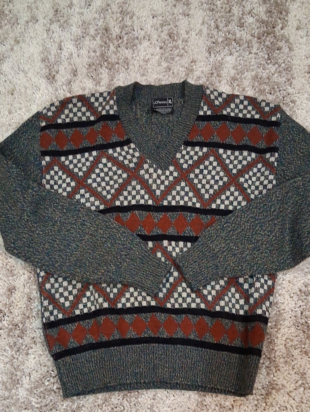 Vintage JcPenney V-Neck Knit Geometric Argyle Pattern Size XL